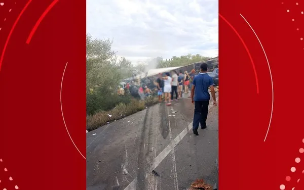Tragédia na BR-116 deixa 15 mortos e três feridos em Santa Terezinha; policial militar está entre as vítimas