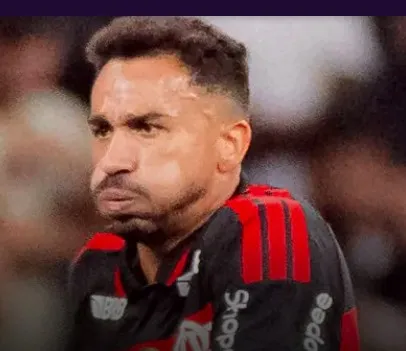 Danilo reclama da arbitragem em empate do Flamengo com Corinthians